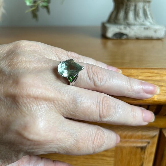 Pear Shaped Prasiolite Ring - Picture 9 of 10